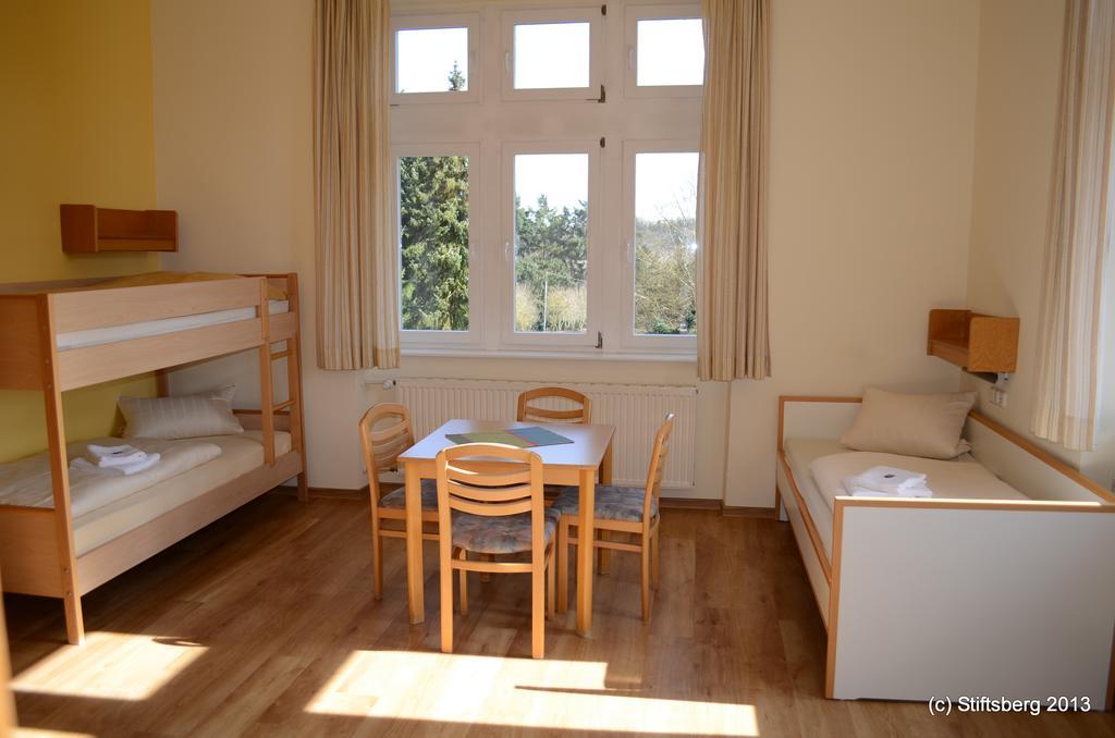 Stiftsberg - Bildungs- Und Freizeitzentrum Kyllburg Dış mekan fotoğraf