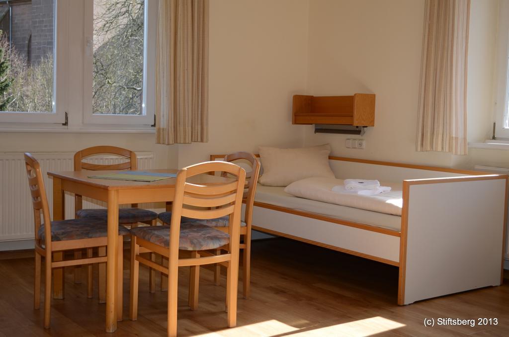 Stiftsberg - Bildungs- Und Freizeitzentrum Kyllburg Dış mekan fotoğraf