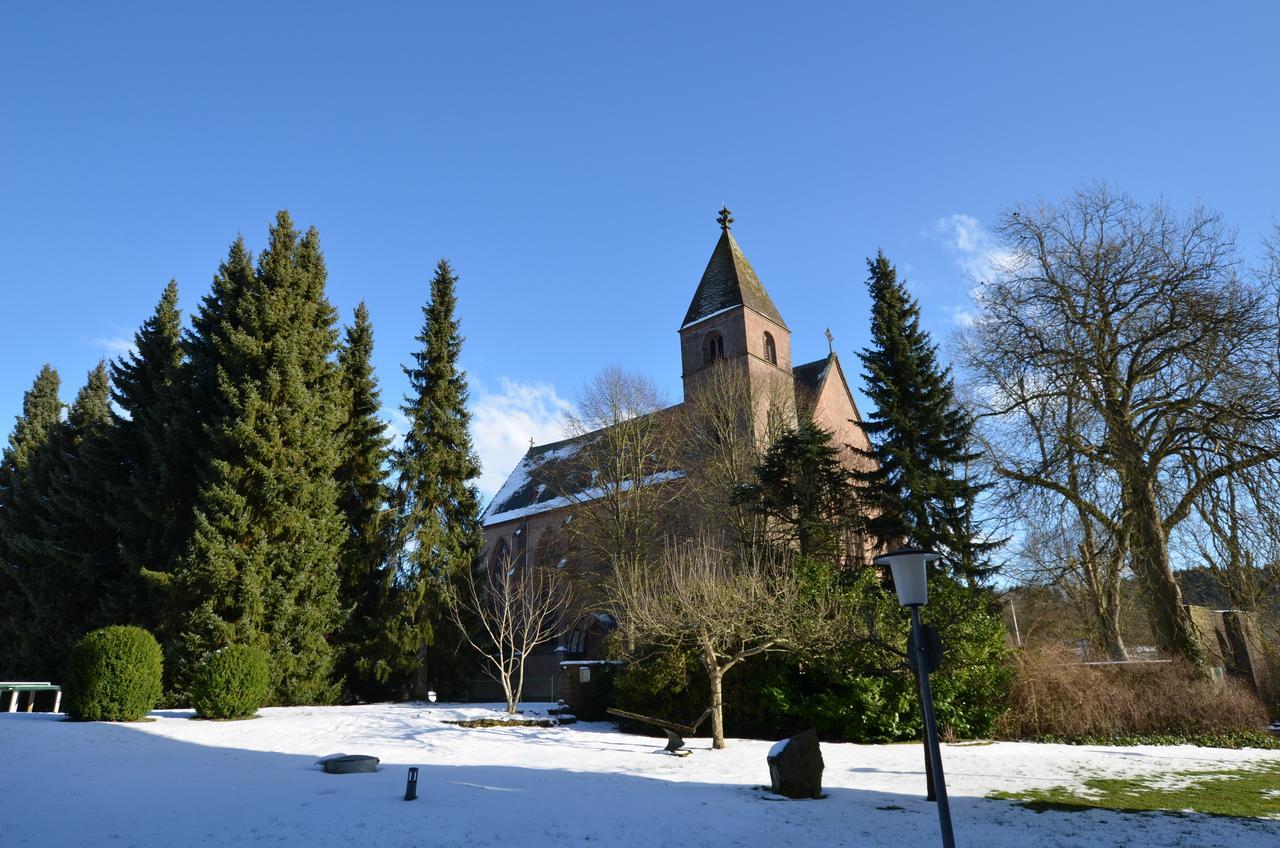 Stiftsberg - Bildungs- Und Freizeitzentrum Kyllburg Dış mekan fotoğraf