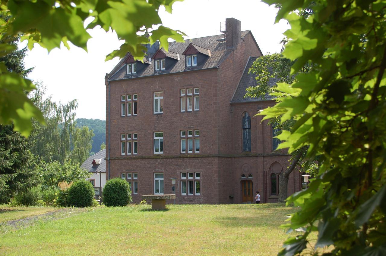 Stiftsberg - Bildungs- Und Freizeitzentrum Kyllburg Dış mekan fotoğraf